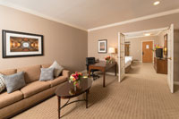 Hilton Indianapolis Hotel & Suites